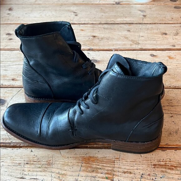 John Varvatos, Black Leather Lace-Up Boots - Picture 7 of 11